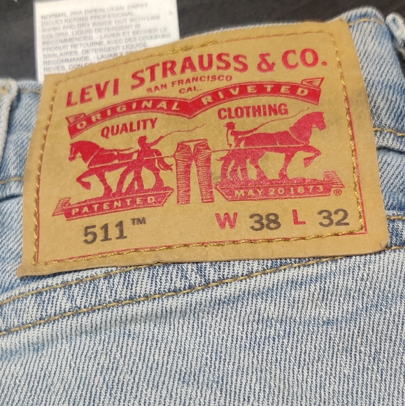 Levi's Jeans - Picture 4 of 5